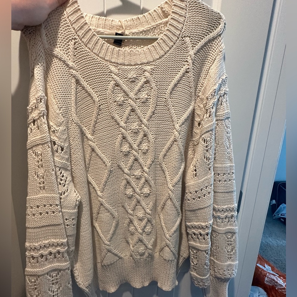 Detail cream knit sweater